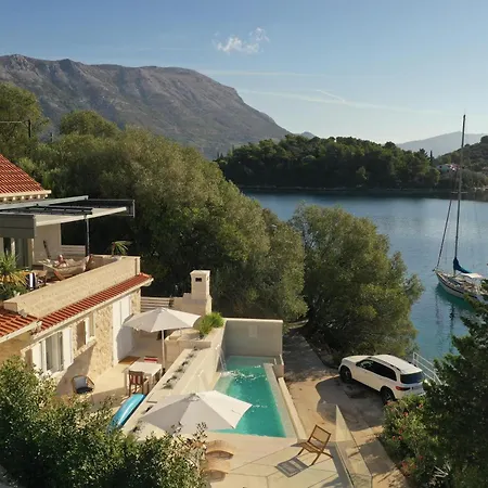 Stowaway Villa