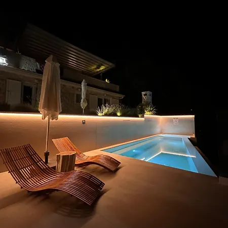 Stowaway * Korcula Town